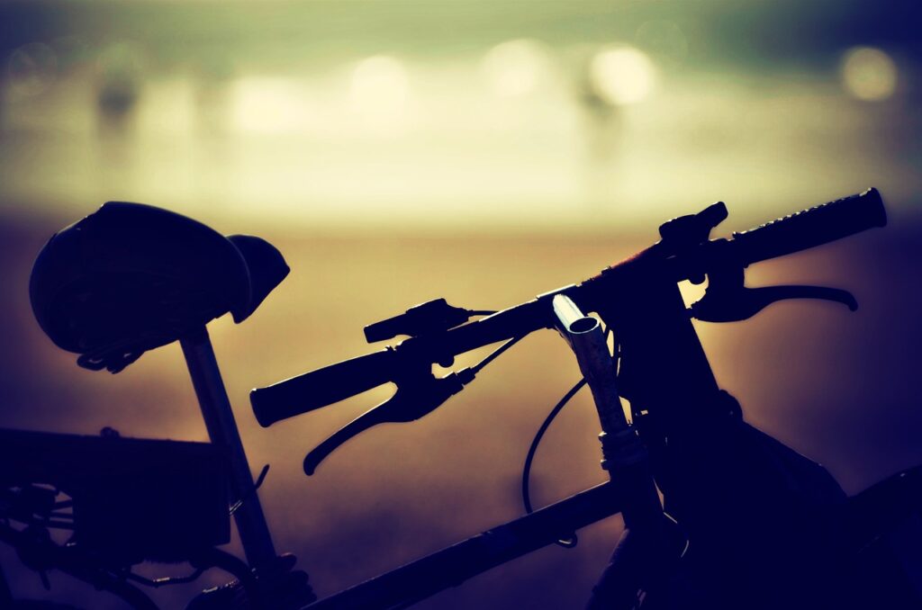 bike, sunset, beach-1932559.jpg